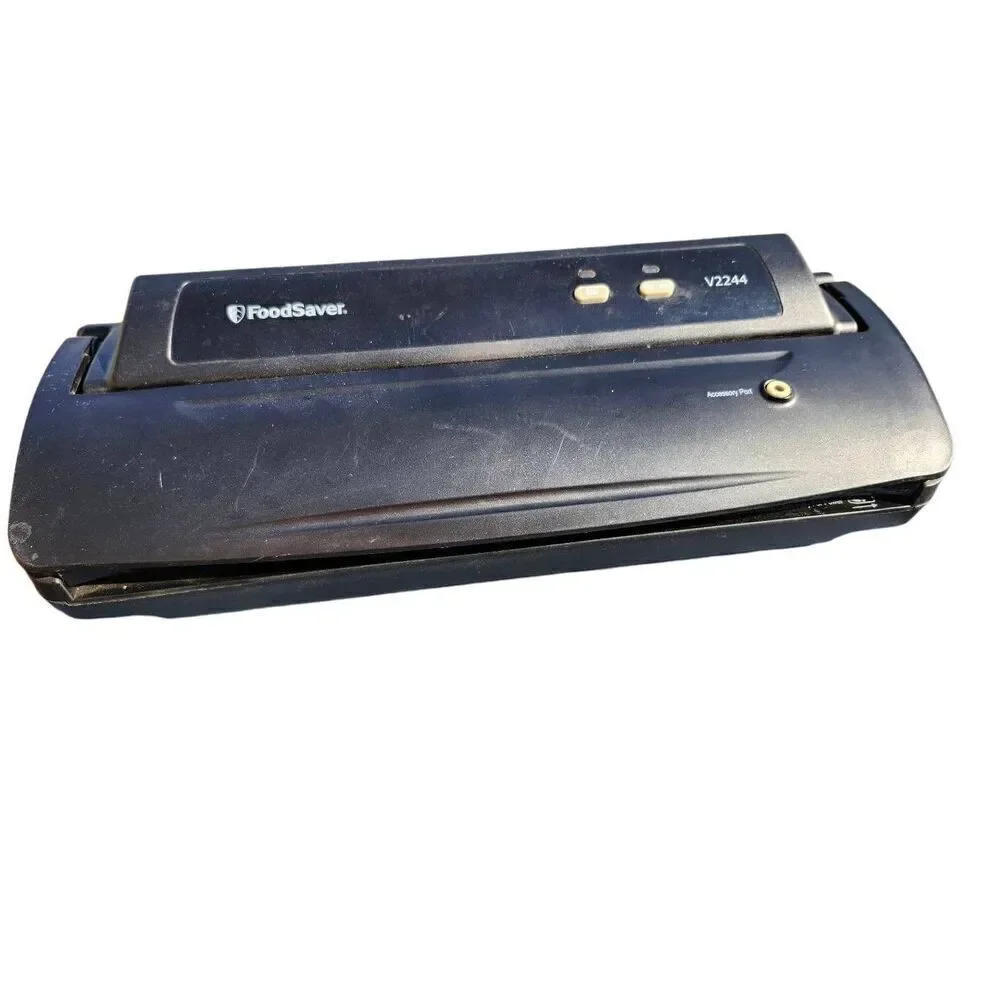 FoodSaver V2244 Vacuum Sealing System Food Sealing Machine and Vacuum Sealing Ba